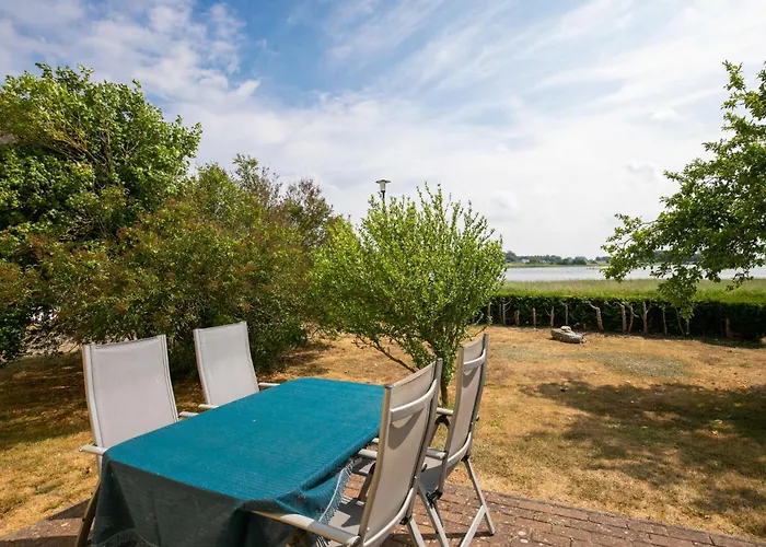 Apartment Am Strom-3 By Interhome